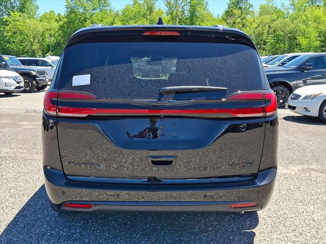 2026 Chrysler Pacifica Limited AWD