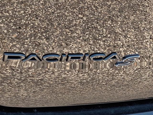 2026 Chrysler Pacifica Limited AWD