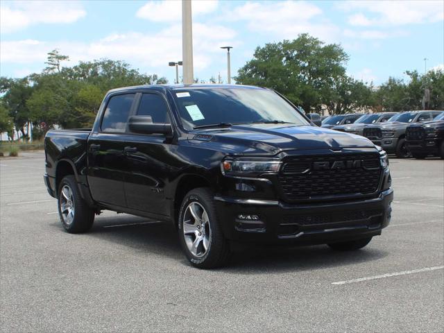 2026 RAM Ram 1500 RAM 1500 EXPRESS CREW CAB 4X2 57 BOX
