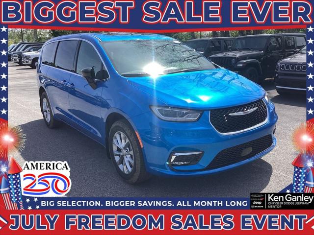 2026 Chrysler Pacifica Select AWD for sale in Mentor, OH