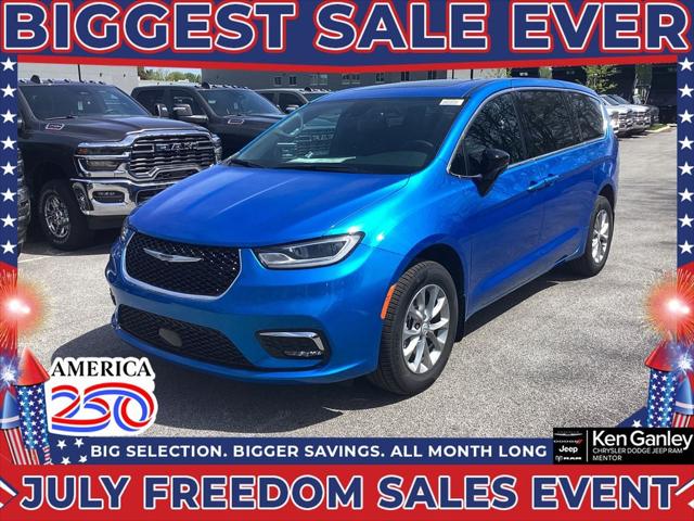 2026 Chrysler Pacifica Select AWD