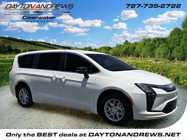 2027 Chrysler Pacifica Select for sale in Clearwater, FL