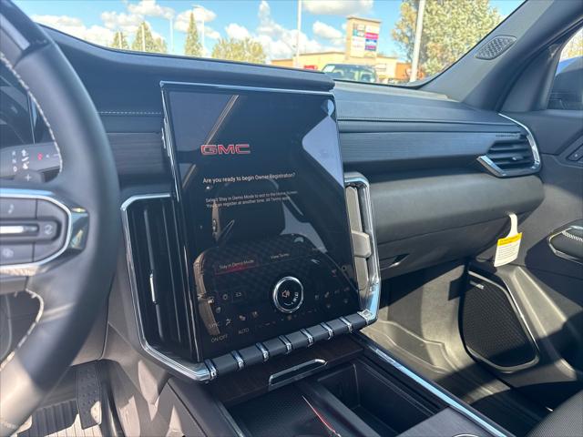 2026 GMC Acadia Denali AWD