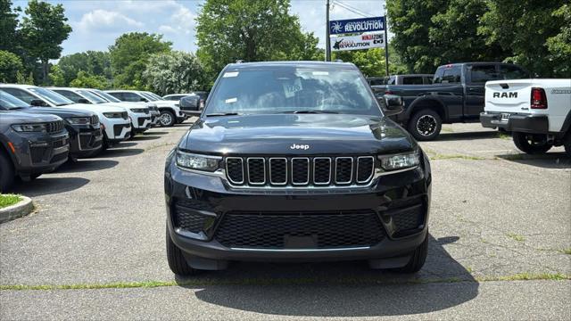 2026 Jeep Grand Cherokee GRAND CHEROKEE LAREDO X 4X4