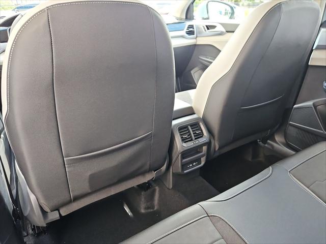 2026 Volkswagen Taos SE