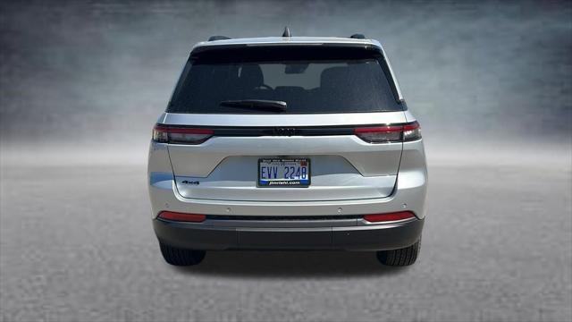 2026 Jeep Grand Cherokee Altitude 4x4