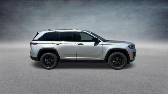 2026 Jeep Grand Cherokee Altitude 4x4