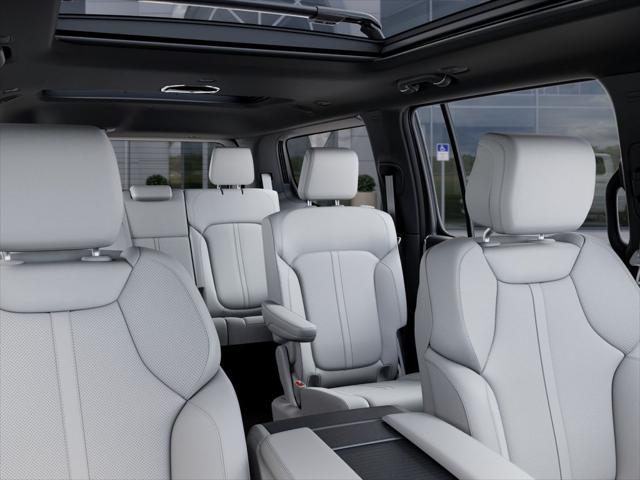 2026 Jeep Grand Wagoneer 4x2