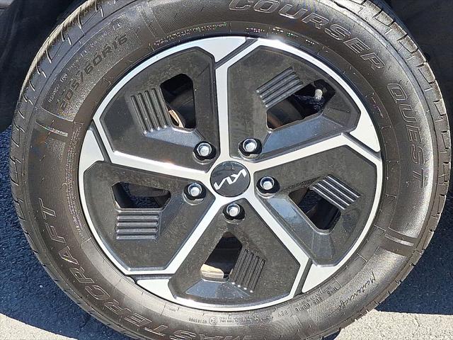2023 Kia Niro EX