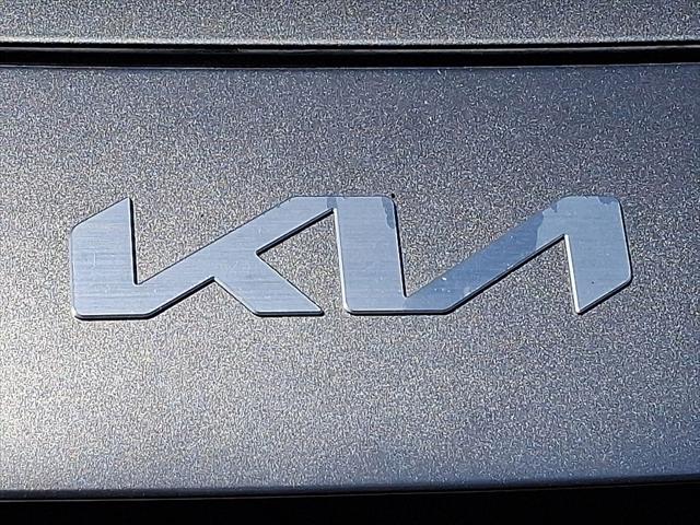 2023 Kia Niro EX