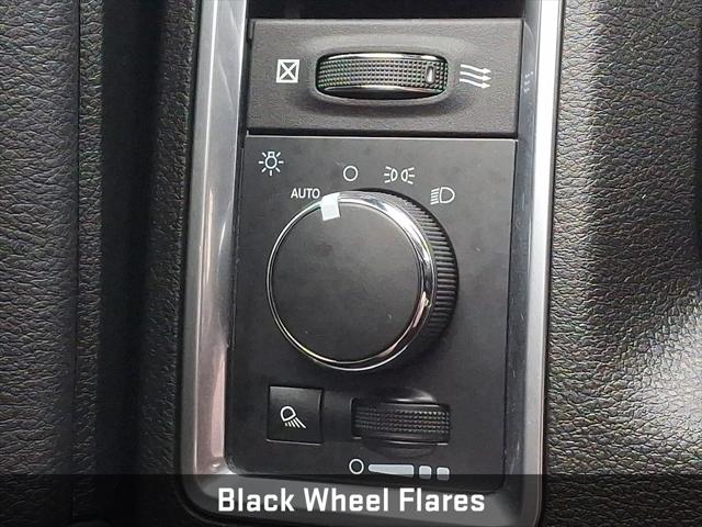 2023 Ram 1500 Classic Warlock Crew Cab 4x4 5'7" Box
