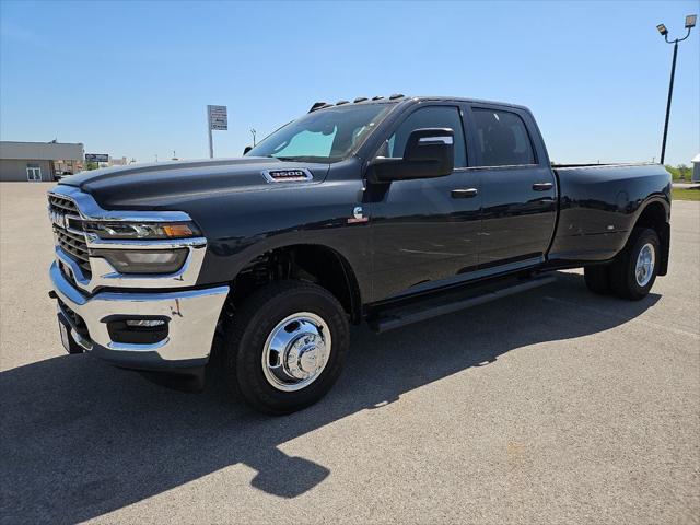 2026 RAM Ram 3500 RAM 3500 TRADESMAN CREW CAB 4X4 8 BOX