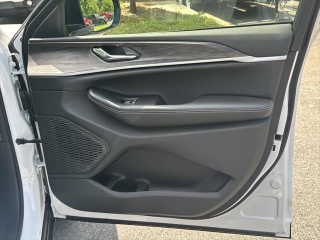 2026 Jeep Grand Cherokee Limited 4x2