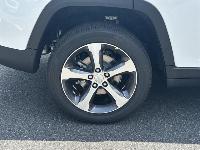2026 Jeep Grand Cherokee Limited 4x2