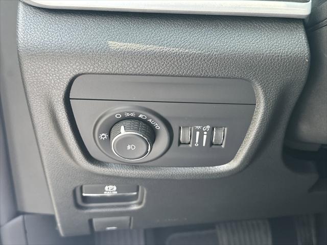2026 Jeep Grand Cherokee Limited 4x2