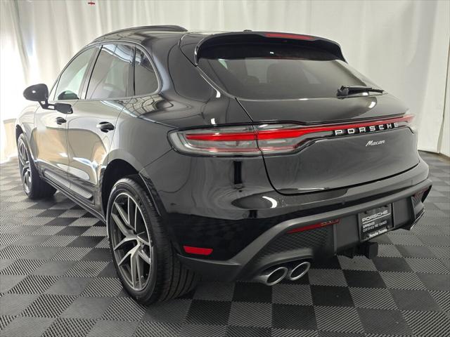 2025 Porsche Macan Unknown