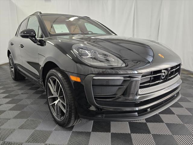 2025 Porsche Macan Unknown