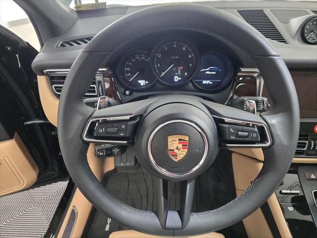 2025 Porsche Macan Unknown