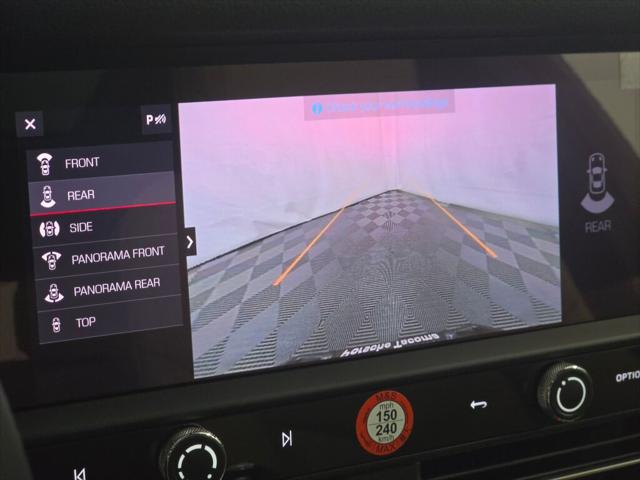 2025 Porsche Macan Unknown