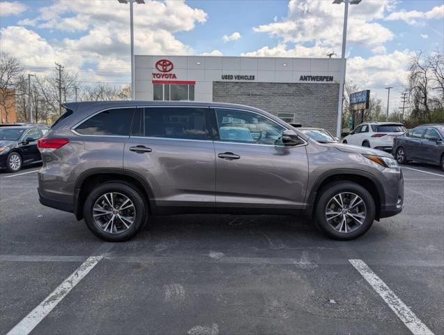2019 Toyota Highlander LE 2019 Toyota Highlander LE