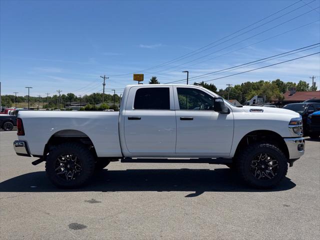 2026 Ram 2500 Tradesman Crew Cab 4x4 64 Box