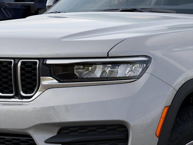 2026 Jeep Grand Cherokee Laredo 4x4