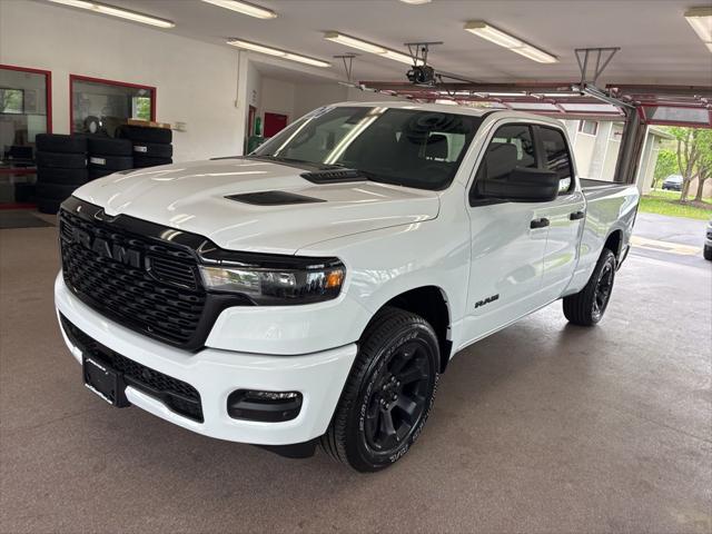 2026 RAM Ram 1500 RAM 1500 EXPRESS QUAD CAB 4X4 64 BOX