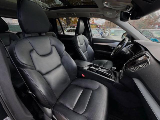 2016 Volvo XC90 T5 Momentum