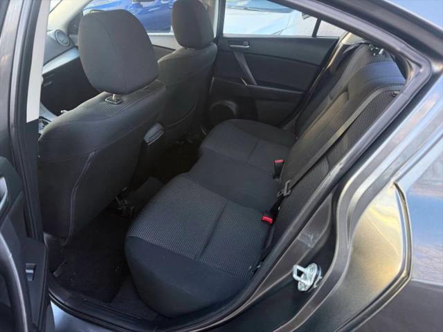 2012 Mazda Mazda3 i Touring