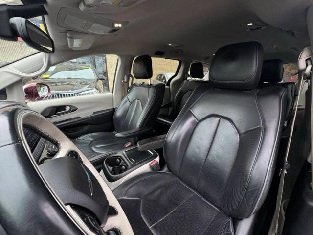 2018 Chrysler Pacifica Hybrid Limited