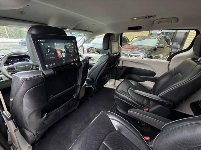 2018 Chrysler Pacifica Hybrid Limited