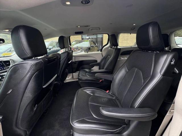 2018 Chrysler Pacifica Hybrid Limited