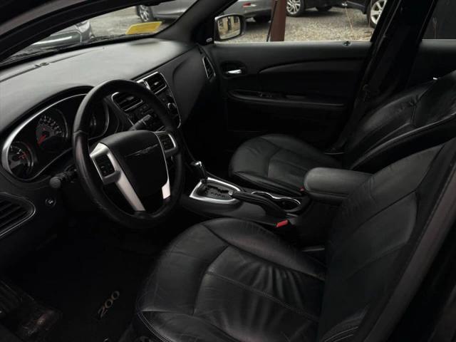 2013 Chrysler 200 Limited