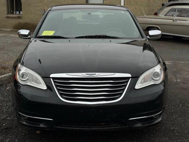 2013 Chrysler 200 Limited