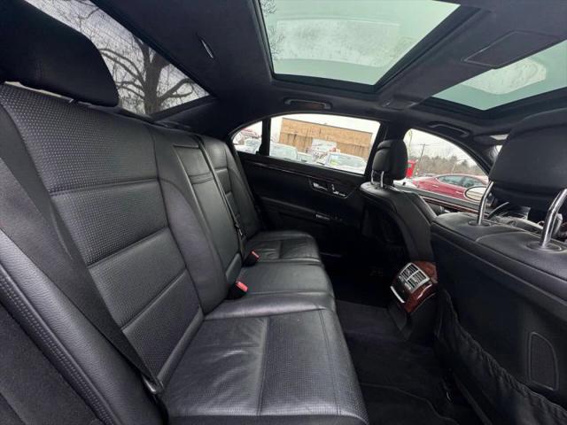 2009 Mercedes-Benz S 63 AMG S 63 AMG