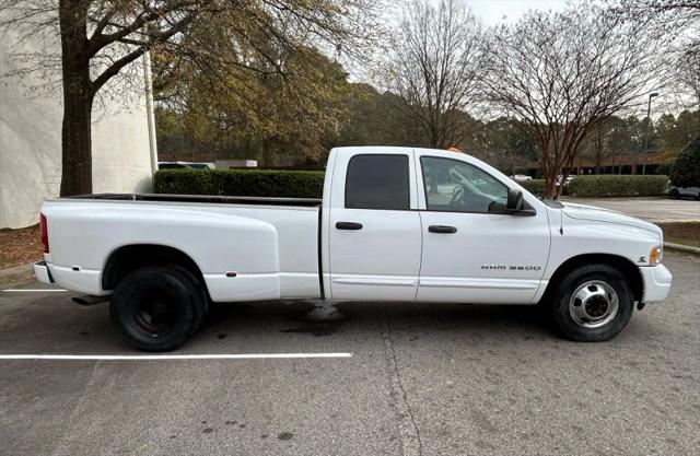 2004 Dodge Ram 3500 SLT/Laramie