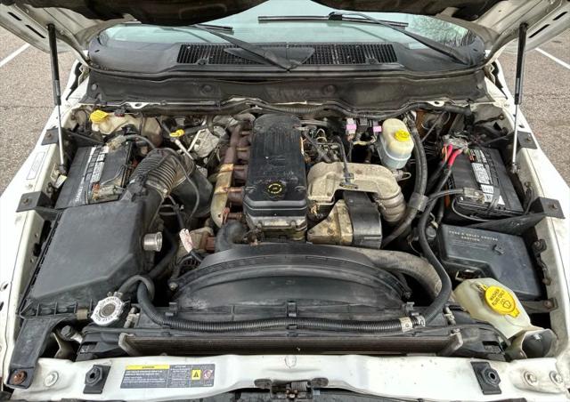 2004 Dodge Ram 3500 SLT/Laramie