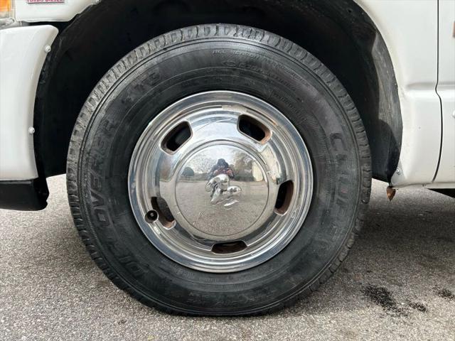 2004 Dodge Ram 3500 SLT/Laramie