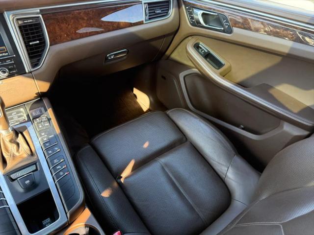 2016 Porsche Macan Turbo