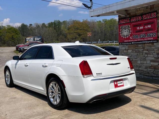 2017 Chrysler 300 Limited