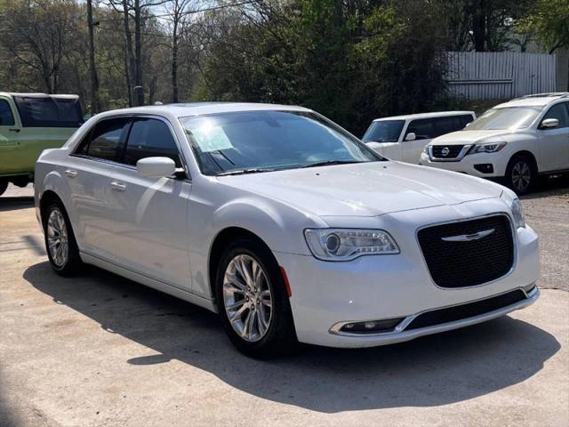 2017 Chrysler 300 Limited