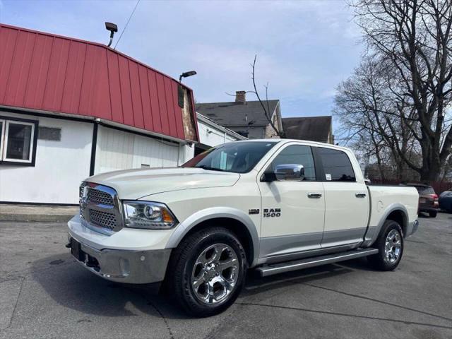 2017 Ram 1500 Laramie Crew Cab 4x4 57 Box
