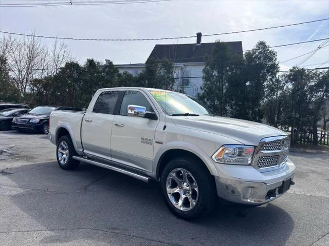 2017 Ram 1500 Laramie Crew Cab 4x4 57 Box