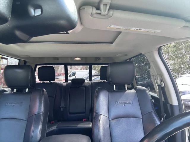 2017 Ram 1500 Laramie Crew Cab 4x4 57 Box