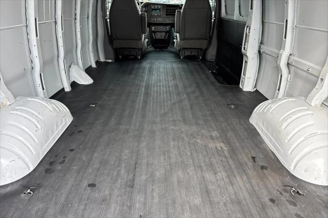 2023 Chevrolet Express Cargo Van RWD 2500 Extended Wheelbase WT