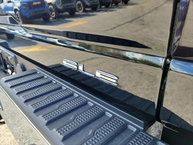 2026 GMC Sierra 2500HD Double Cab, Standard Bed, SLE, RWD
