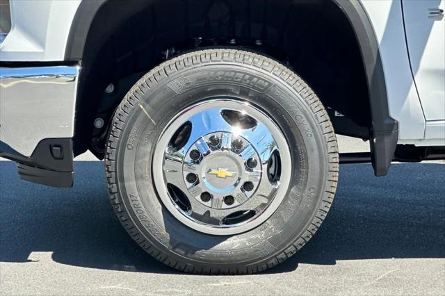 2026 Chevrolet Silverado 3500HD Crew Cab, Long Bed, LT Dual Rear Wheel, RWD
