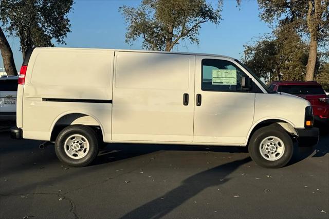 2025 Chevrolet Express Cargo Van RWD 2500 Regular Wheelbase WT