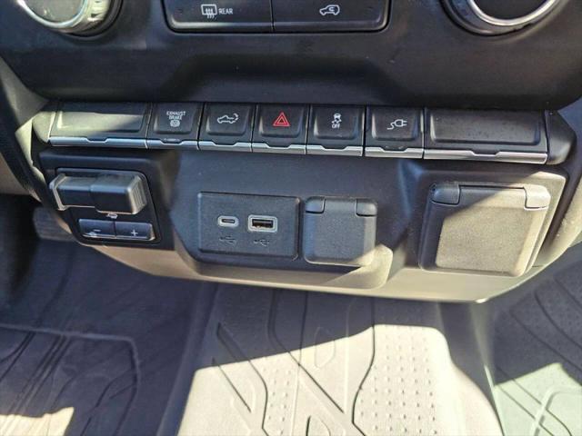 2022 Chevrolet Silverado 2500HD 4WD Crew Cab Long Bed Custom