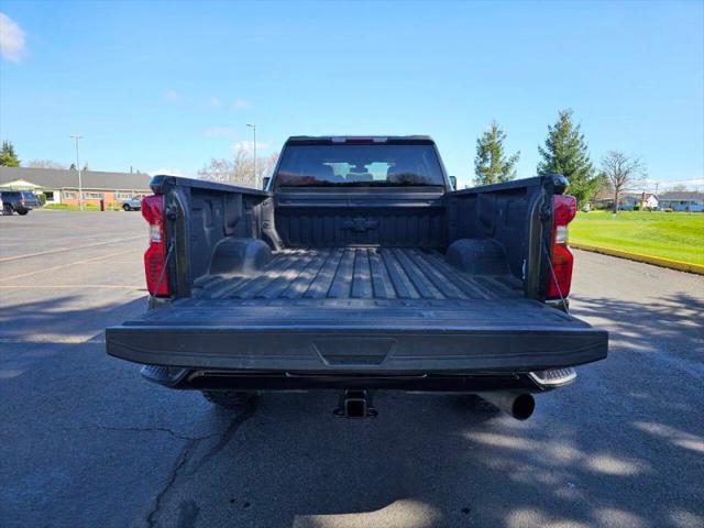 2022 Chevrolet Silverado 2500HD 4WD Crew Cab Long Bed Custom